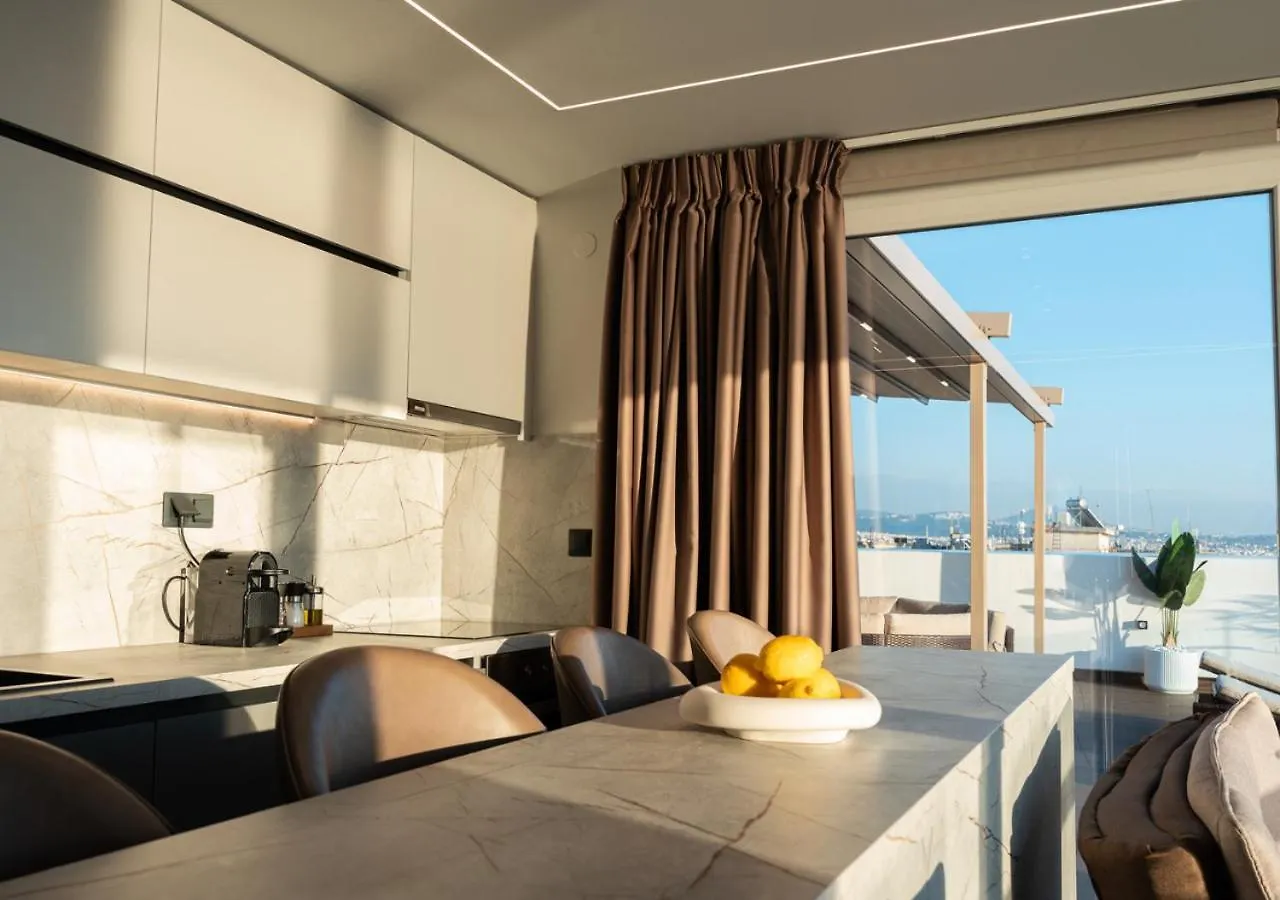 Above Premium Rooftop Suite Thessaloniki